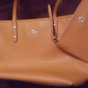 Coach Tangerine Large Saffiano Tote & Wristlet set